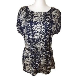 Trendy Angel Blue And White Short Sleeve Loose Blouse Tie Waist‎ Open Back Small